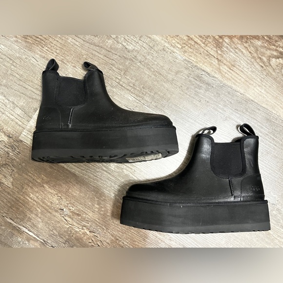FINAL PRICE NEW~UGG  Platform Chelsea Leather Boot Black 10 Retro Chunky Shoes - Picture 2 of 8